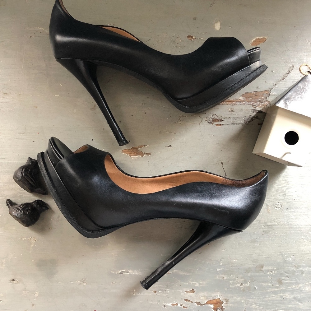 5|48 Black Leather Peep Toe Margot Stilettos 38